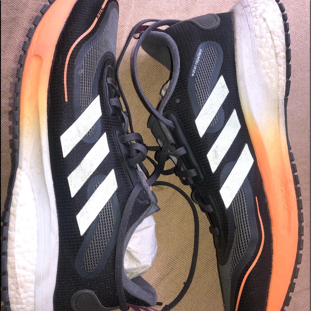 ADIDAS Supernova Men’s sized 10.5 EUC
